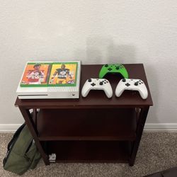 Xbox Series One S 