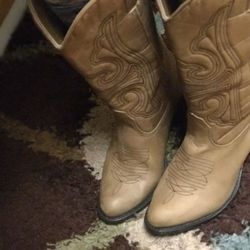 Cowgirl Boots 71/2  Women’s 