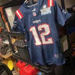 NIKE ON FIELD JERSEY - NFL #12 TOM BRADY NEW ENGLAND PATRIOTS - Youth Sz Medium