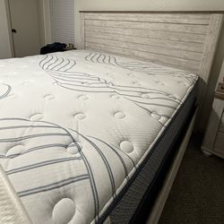 Serta King Size Mattress 