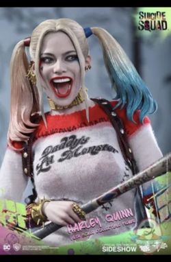 Hot Toys Harley Quinn Suicide Squad Side show Exclusive !