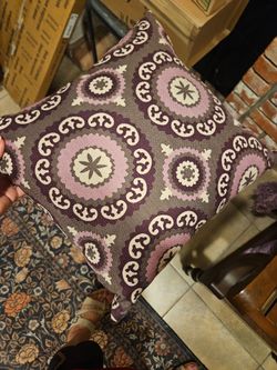 Pillow and Chenille Throw purple 15 x 15