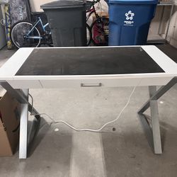 Free Desk