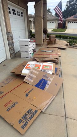 FREE MOVING BOXES