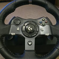 Logitech G920 DRIVING FORCE RACING WHEEL