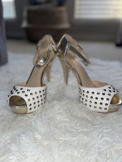 Womens Shoes - Size 6.5