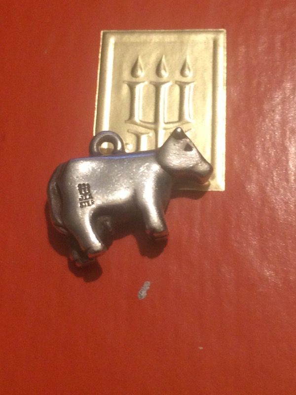 Retired 3-D James Avery cow charm