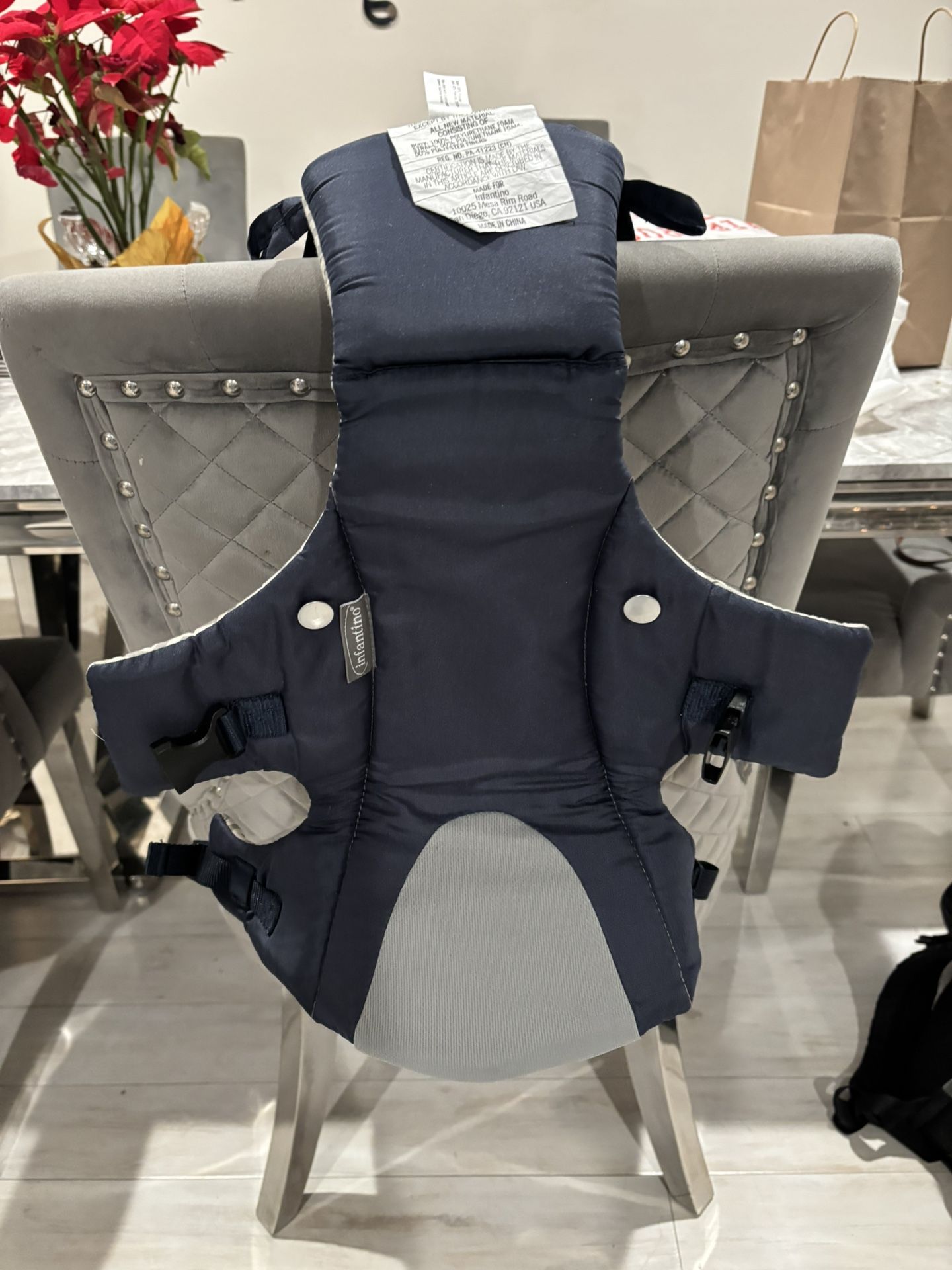 Infantino Baby carrier