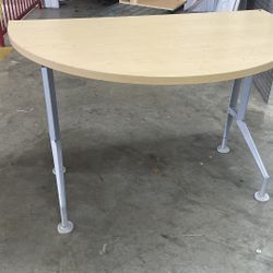 HON Build Half Round Shape Table Top, 60w x 30d, Natural Maple