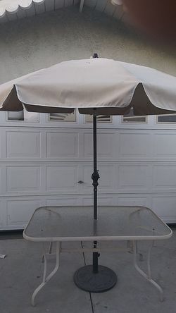 Patio. Table