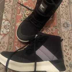 Sorel Ankle Walking Boots Sneakers Worn Once 6