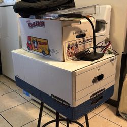 ATT:FLEA MARKETERS/Misc Items