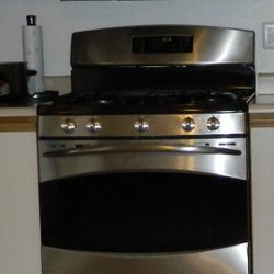 GE Gas Stove & Microwave Combo