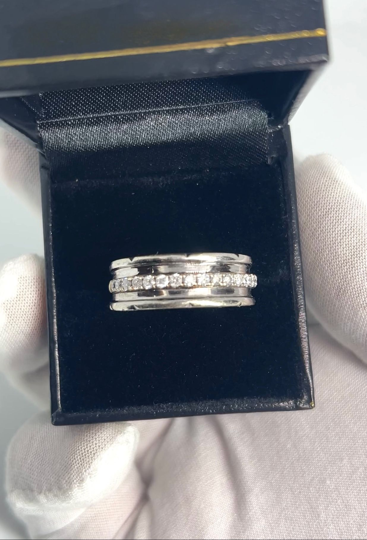 14k White Gold Diamond Ring 