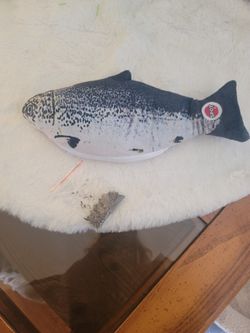 Flipping Fish Cat Toy