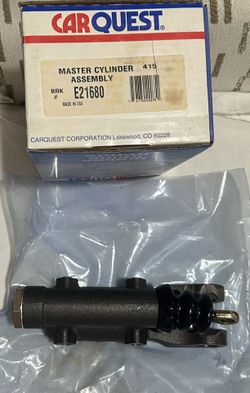 New-CarQuest Master Brake Cylinder Assembly-Part # E21680 Advance Auto Parts MCA21680