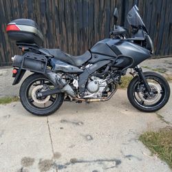 2 008 Suzuki V stome 650