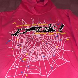 Pink Sp5der hoodie.