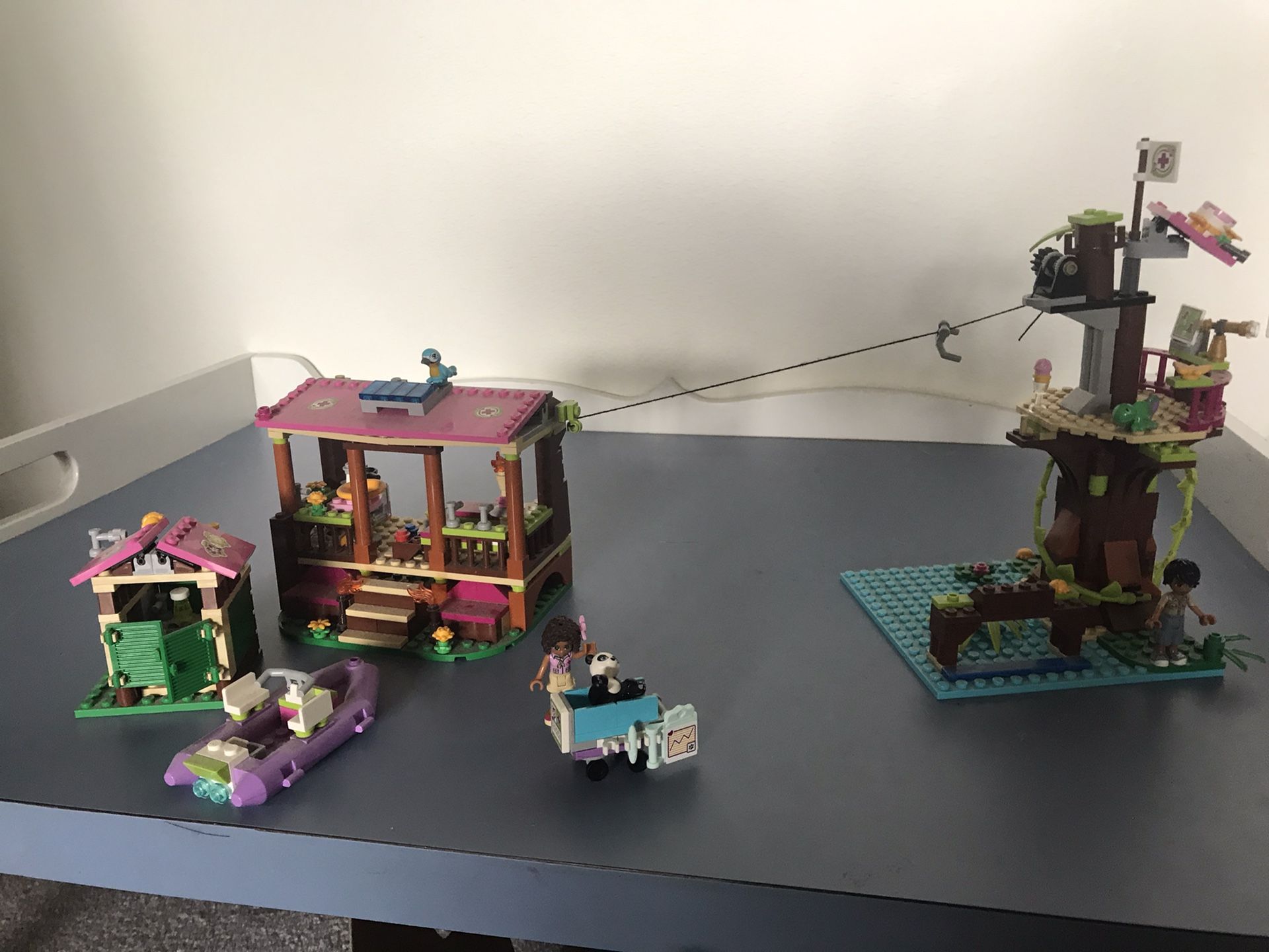 Lego friends jungle sanctuary 2