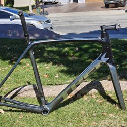 Trek Emonda SLR 60cm (Carbon Damage)