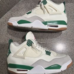 Jordan 4 Retro SB (Pine Green)