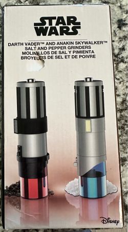 Star Wars lightsaber Salt and Pepper shakers