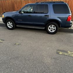 2004 Ford Explorer