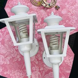 PAIR 14inch OUT DOOR WHITE WALL LANTERN w/ 60 Watt BULBS & WALL PLATES EASY TO INSTALL WASHABLE ENAMEL EPOXY WHITE