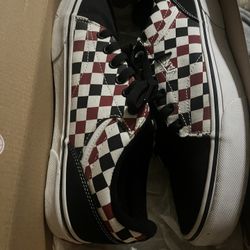 Men’s Size 9.5 Vans