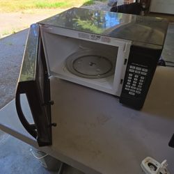 Hamilton Beach 1100 Watt Microwave 