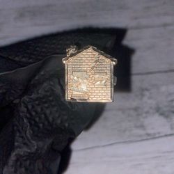 10k Trap House Ring