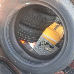 Tires 4x (235/55R20