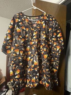 Scrubs Nursing Medical 2X lightly used.