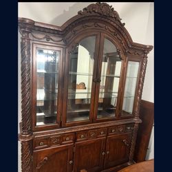 China cabinet with 8 chairs dinning set 