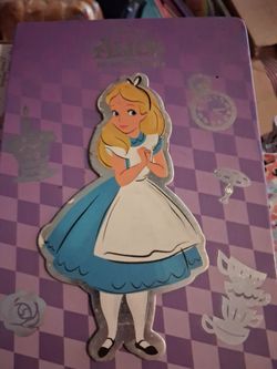 Alice in wonderland eyeshadow pallet
