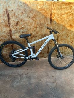 Ozark trail fs2 slalom full suspension mountain bike