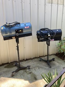 2 Comet Altman Spotlight Stage Light on a Rolling Stand