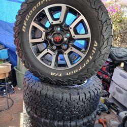 JUEGO DE RRINES PARA TROCAS  TOYOTA TUNDRA SECOYA 5 OYOS YANTA SEMINUEVAS BFGOODRICH