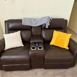 Electric Reclining Couches 