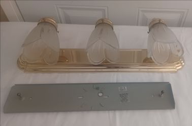 3-Light Vanity Bar Light Fixture Gold Tone