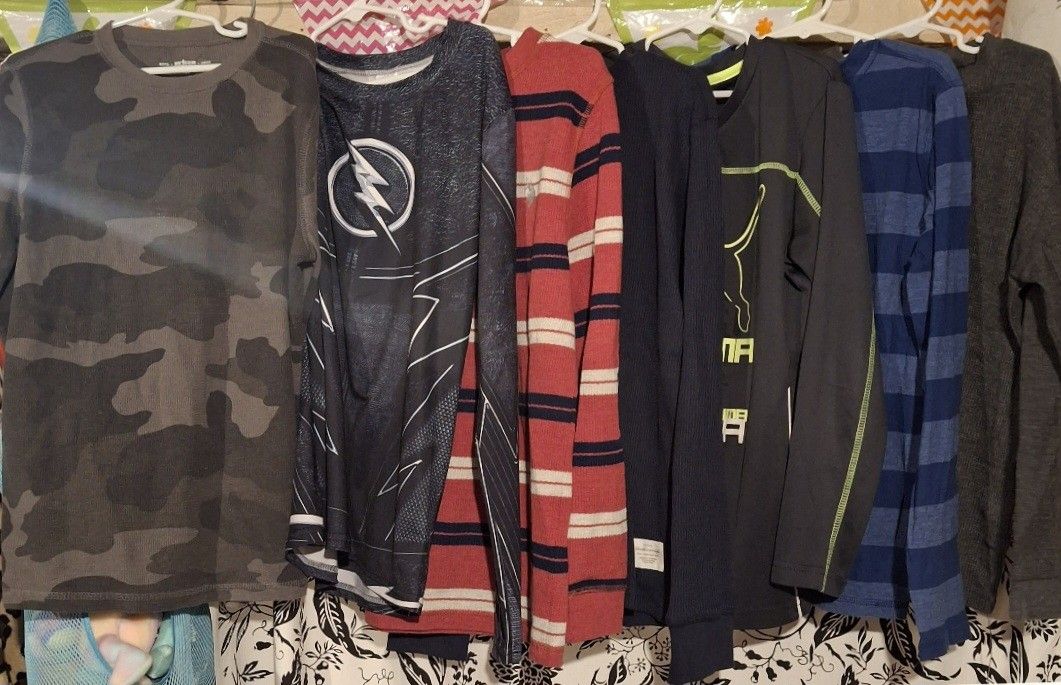 BOYS 10/12 TOPS, JOGGERS & HOODIE