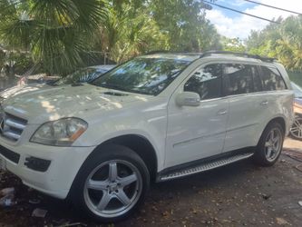 2008     GL450