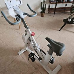 Yesoul Indoor Fitness / Workout Bike