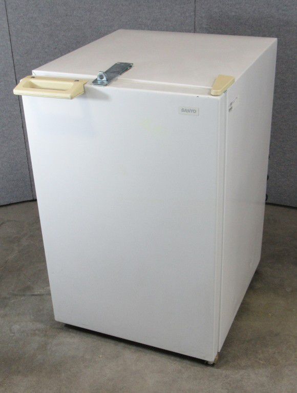 Sanyo HF-501 freezer