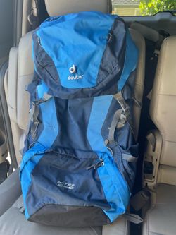 Deuter ACT lite 60+10 SL Womens hiking pack