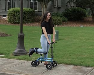 KneeRover Knee Scooter