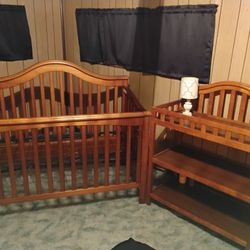Convertible Crib And Changing Table