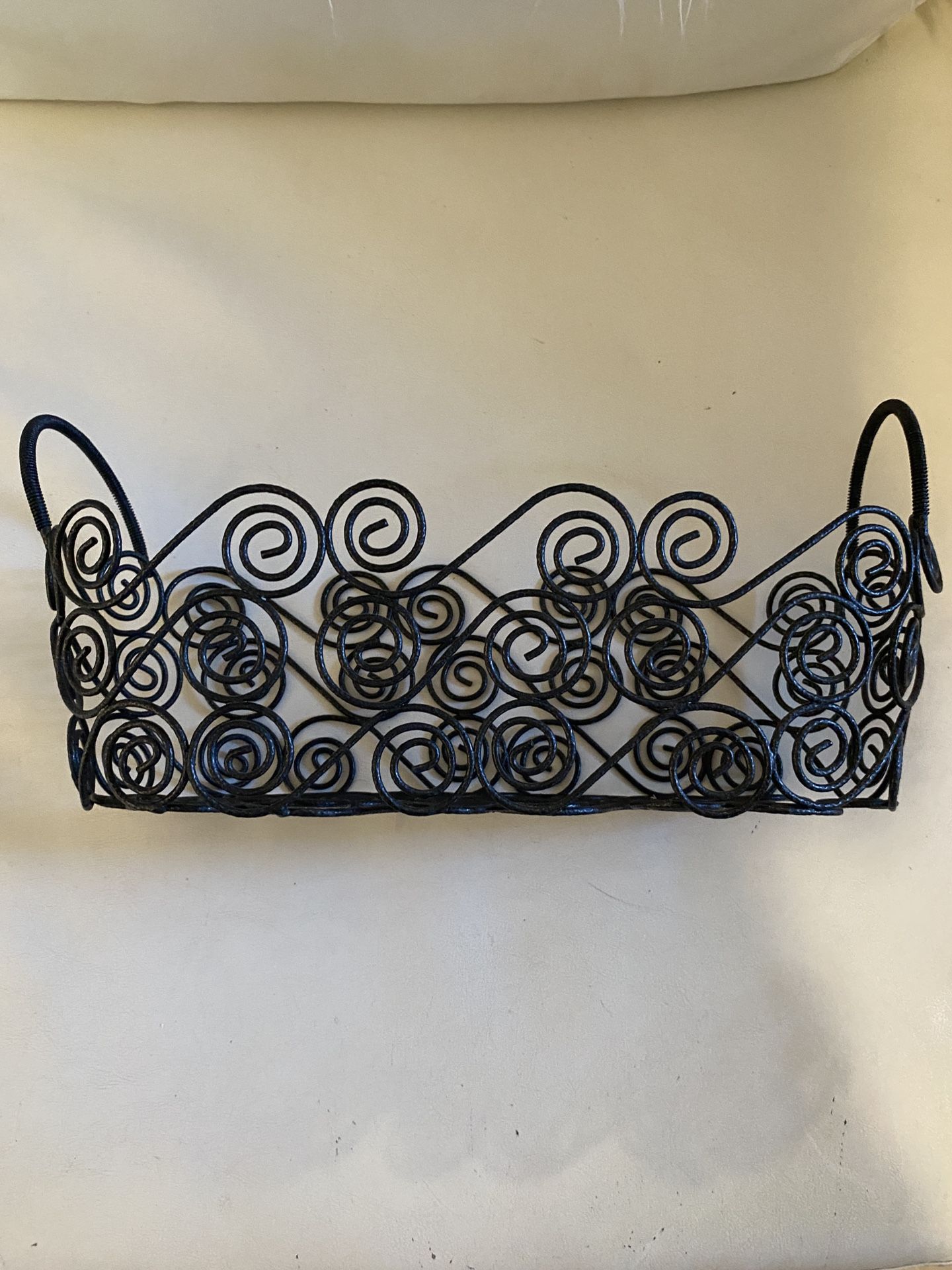 Curly Wire Caddy