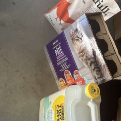 Cat Food And Litter 