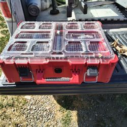 Milwaukee Toll Packout 